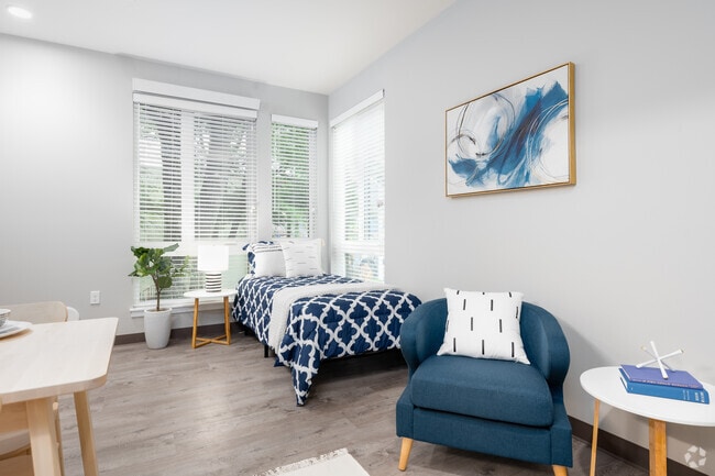 Studio, 1BA - 215-300SF