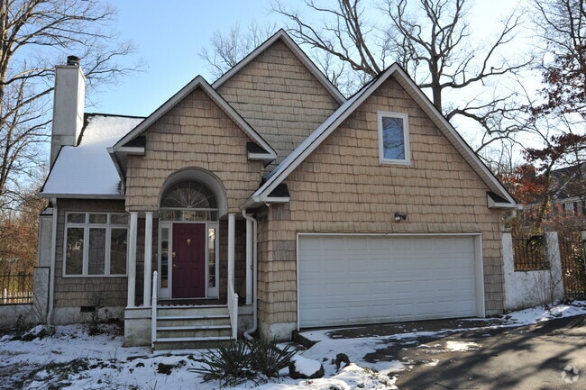 Building Photo - 2201 Hungary Spring Rd Rental