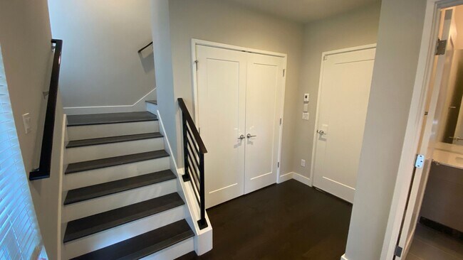 Photo - Modern 4BR Townhome in Prime Bellevue | AC | Bellevue Schools | Minutes to Microsoft