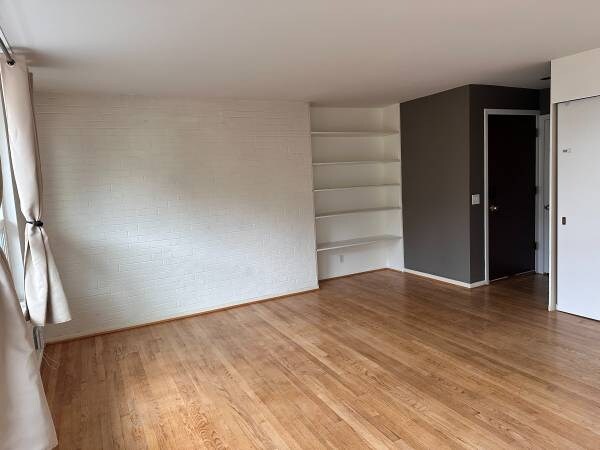 Photo - 2012 Thorndyke Ave W Unidad 3