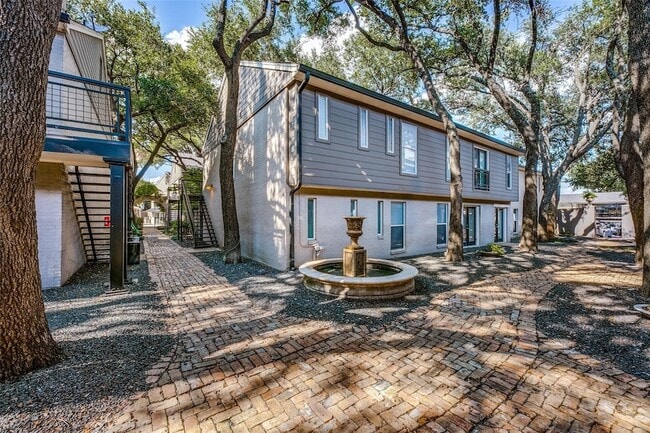 Photo - 7734 Meadow Rd Condo Unit 220O