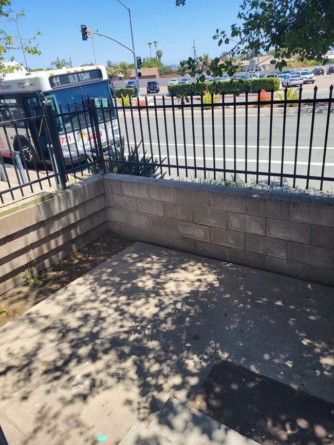 Photo - 7002 Linda Vista Rd Unidad 2