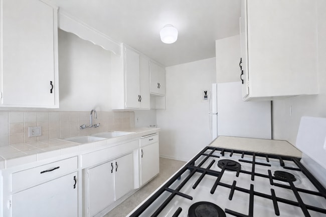 Photo - 2028 Wallace Ave Unidad A