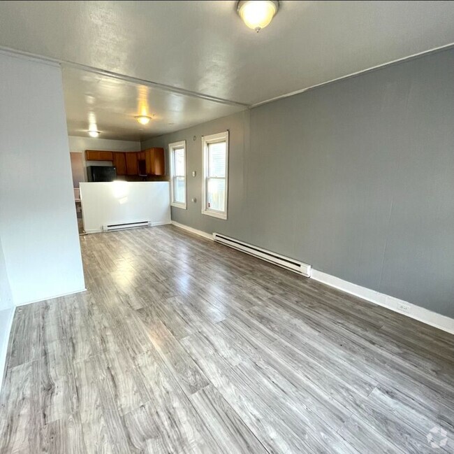 Building Photo - 578 Carroll Ave Rental