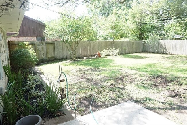 Photo - 5727 Braesvalley Dr