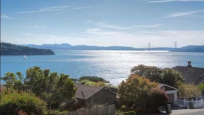 Photo - 2381 Paradise Dr