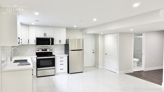 Photo - 923 Guinness Cres