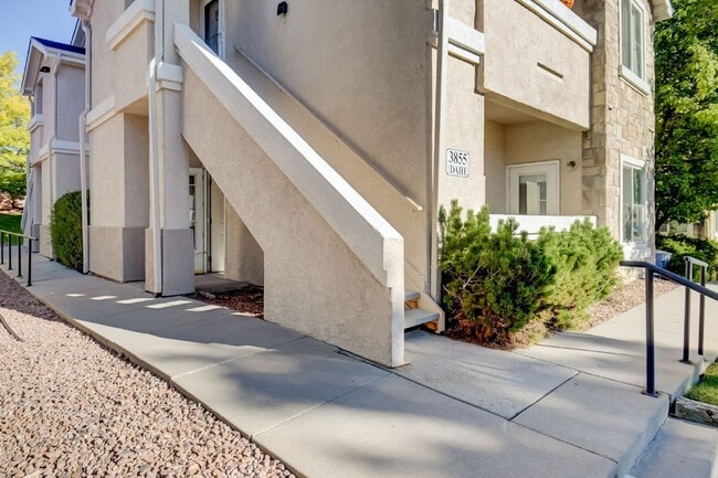Photo - 3855 Strawberry Field Grove Unit Apt D