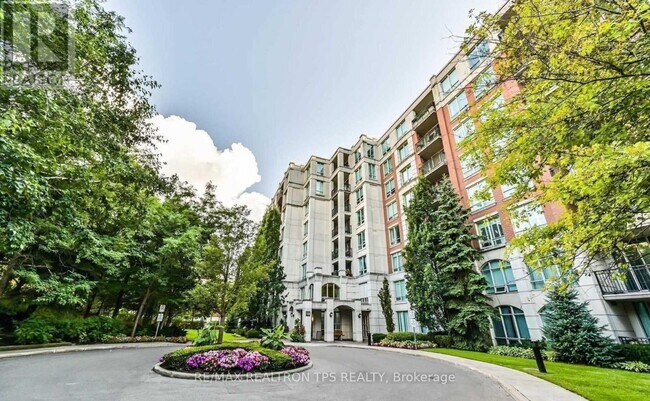 Photo - 18 William Carson Crescent Unité PH903