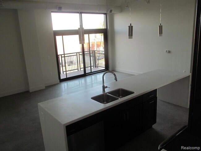 3099 Biddle Ave Unit 308