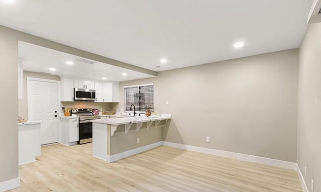 Photo - 3532 Del Sol Way