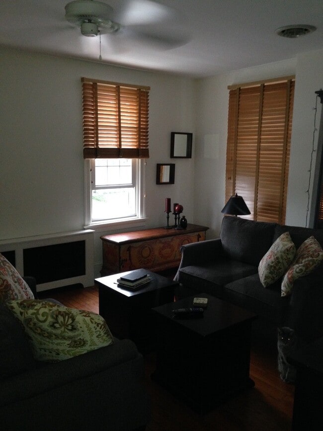 Living Room - 1907 Delaware Ave Unit 1907 DE Ave - 2nd Floor