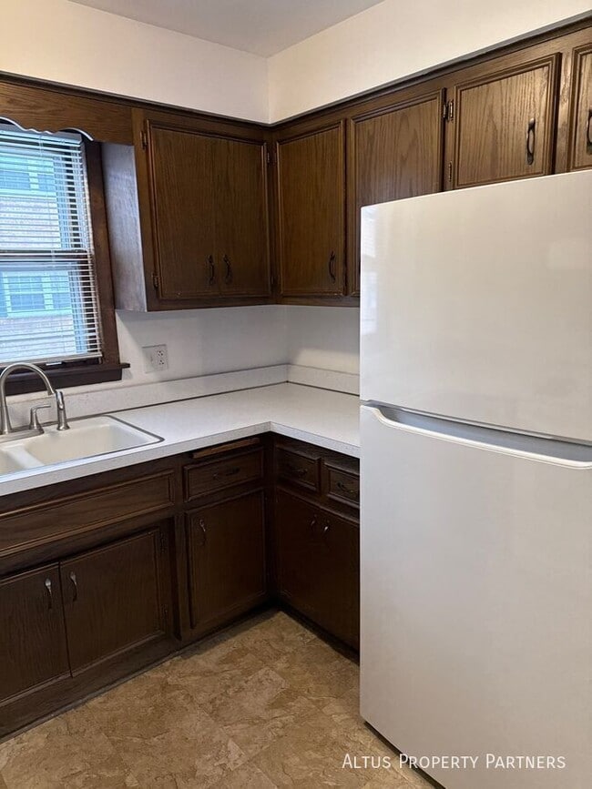 Photo - 17385 70th Ave Unit E - Classic