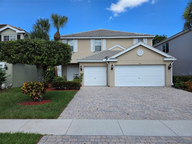 Photo - 383 Berenger Walk