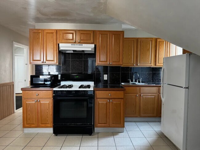 Photo - 148 De Pasquale Ave Unidad 3rd Floor