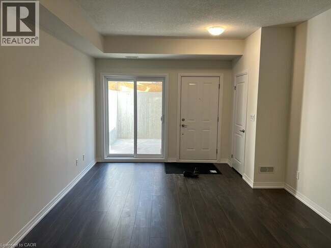 Photo - 25 Isherwood Ave