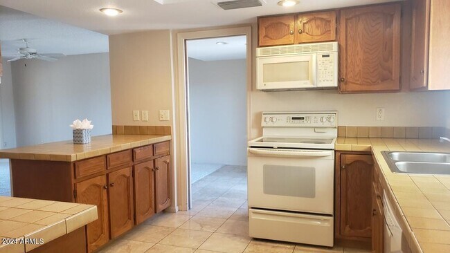 Photo - 16212 E Carmel Dr