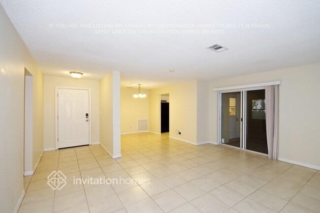 600 W Sunrise Dr