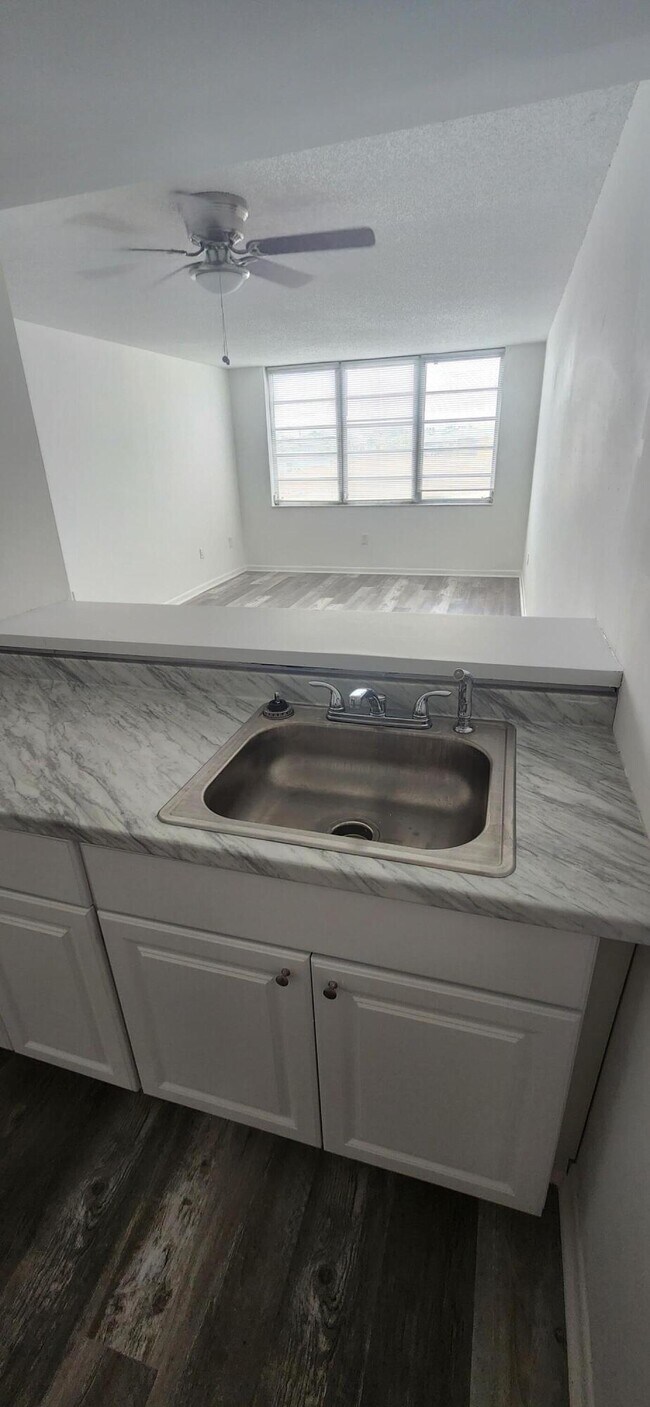 Photo - 13390 NE 7th Ave Unit 304