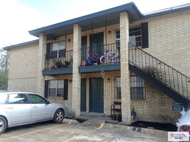 Building Photo - 1724 W Elizabeth St Rental