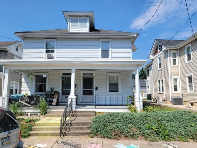 Building Photo - 316 W Sunset Ave Rental