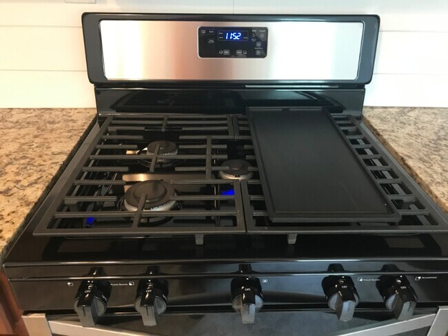 Photo - 1109 N Main St