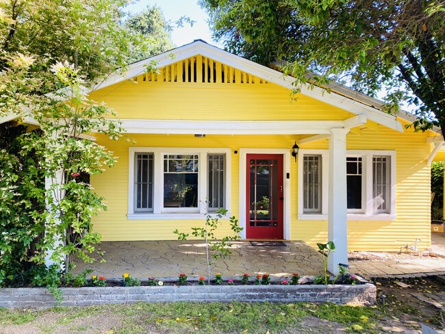 Gorgeous original LA craftsman home! - 14216 Hamlin St Casa