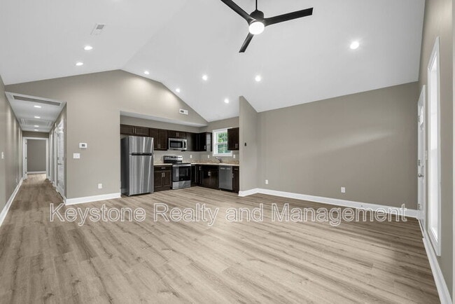 Photo - 115 A Holley Dr