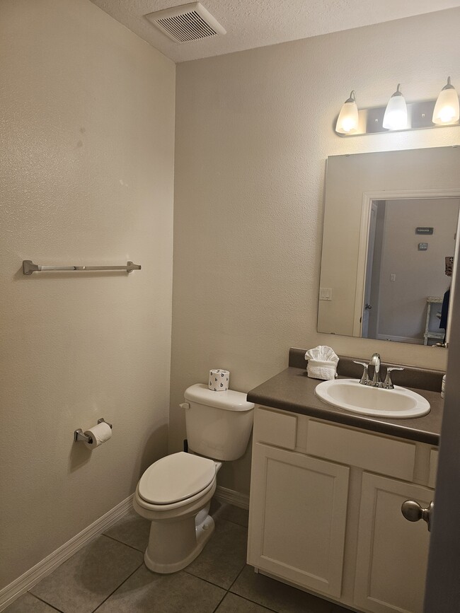 Photo - 157 Primrose Dr
