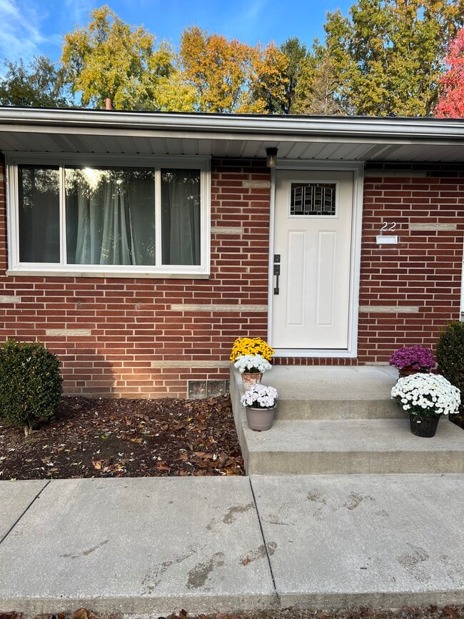 Photo - 22 Ansel Ave