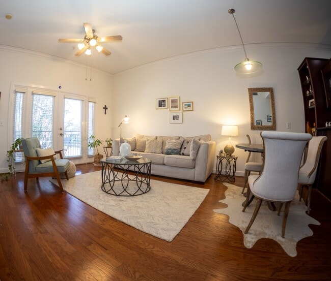 Building Photo - 1900 Genesee St Unit 103