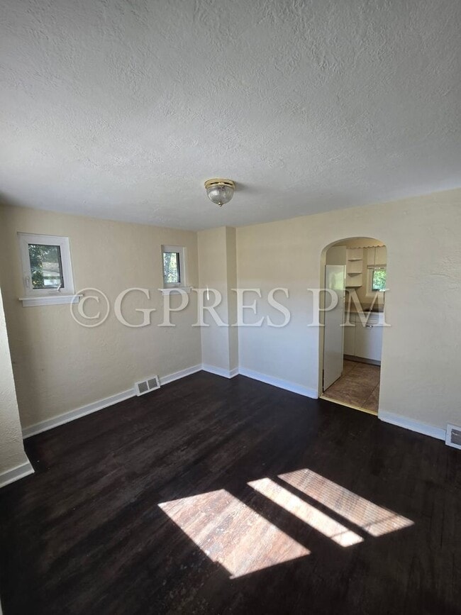 Photo - 2 Bedroom House for rent in Hampton