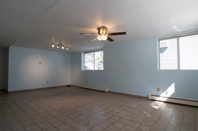 Large Living Room - 39 Robertson Ave Apartments Unit 1B