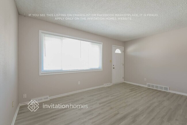 Photo - 1284 Ember St