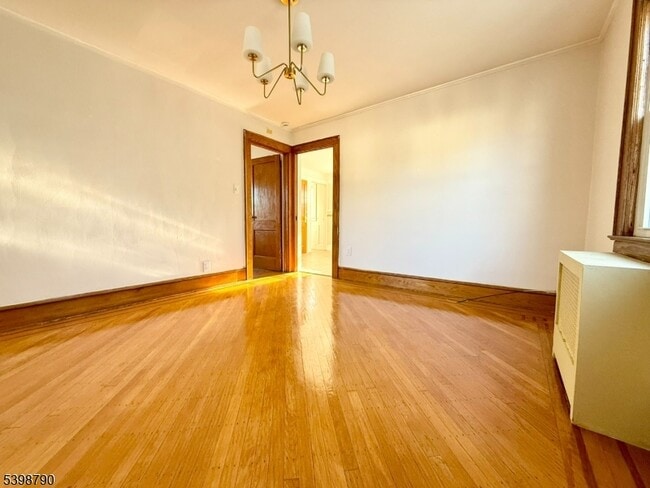 Photo - 19 Harding St