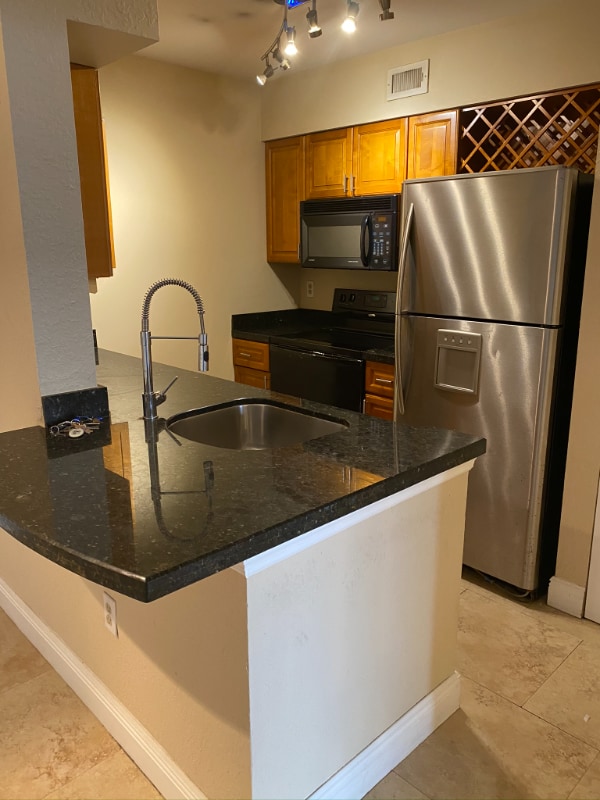 Photo - 2820 N Oakland Forest Dr