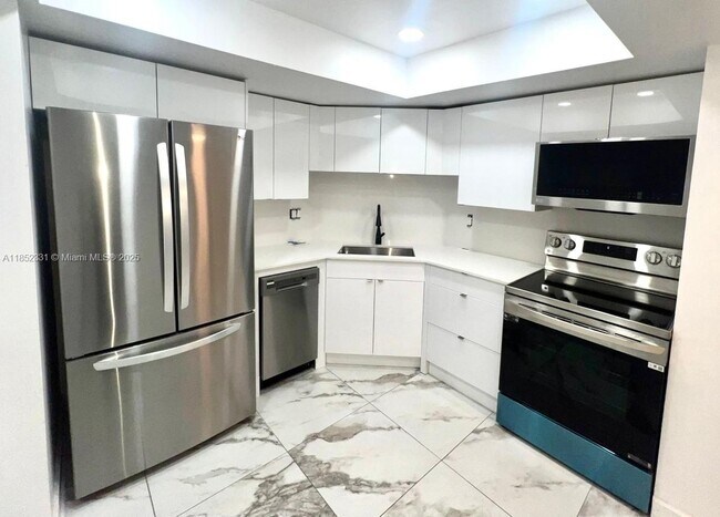 Photo - 3000 E Sunrise Blvd Unit 3G