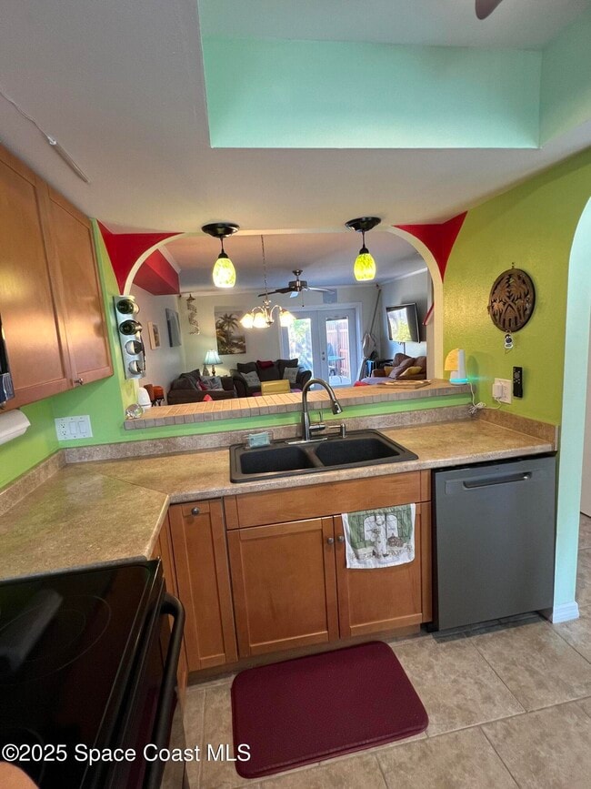 Photo - 299 Chandler St