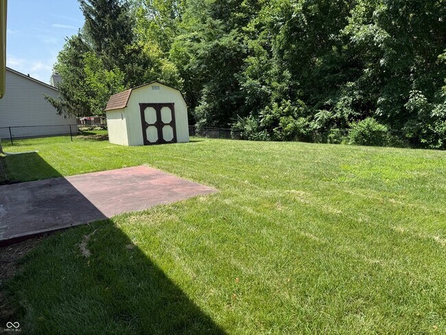 6438 Thistle Bend