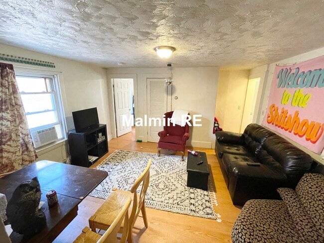 Photo - 2 Shepherd Ave Unit 3