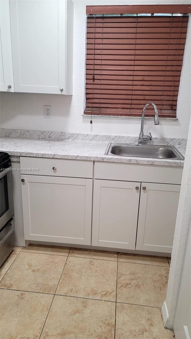 Photo - 3250 NW 94th St Unit 0