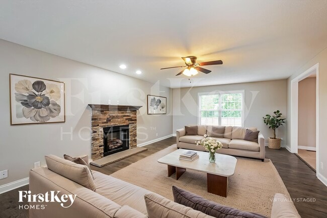 Photo - 116 Woodtrace Ct