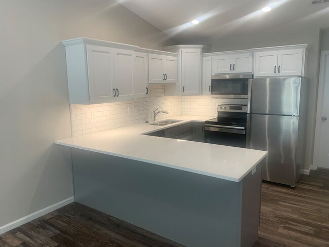 Photo - 170-176 Stone Court Unit 176
