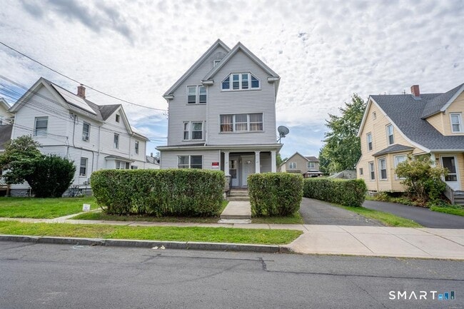 Building Photo - 45 Boulanger Ave Unit 2nd Floor