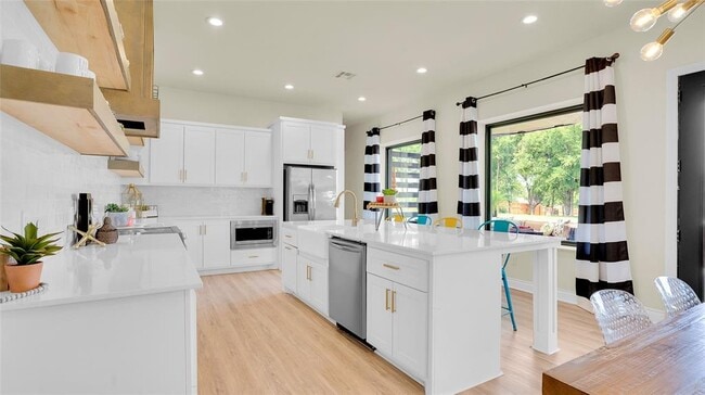 Photo - 7542 Big Buck Ln