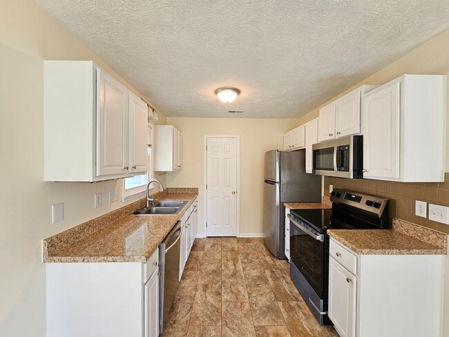 Photo - Three Bedroom With Large Bonus Room