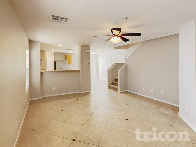 Photo - 1092 Country Coach Dr