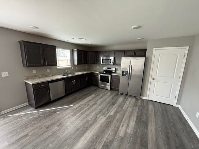 Photo - 2325 Tanksley Way