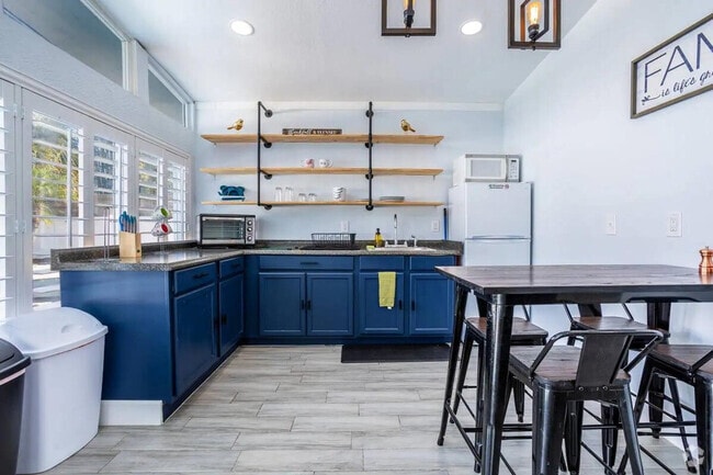 Building Photo - 4501 Loring Pl Rental