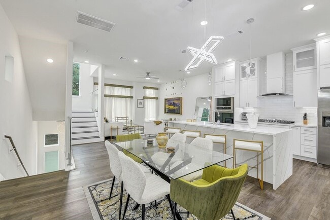 Photo - 6713 St Augustine St